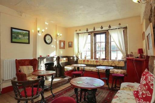 Hollybush Inn Elton  外观 照片